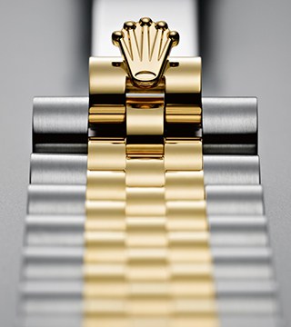 Rolex Uhr im Anschnitt mit Rolex Krone Rolex bei Abeler Juwelier